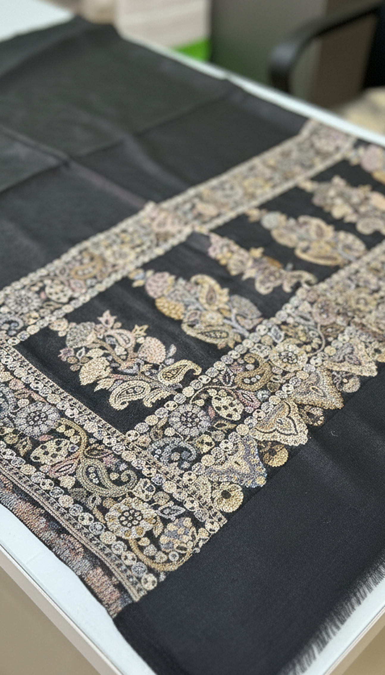 Shahi Palla Stole