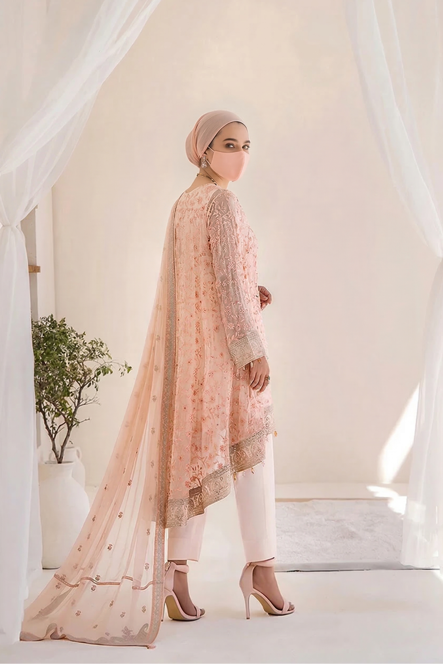 KALASH -3 (-PCS EMBROIDER - HAND EMBELLISHED SUIT)