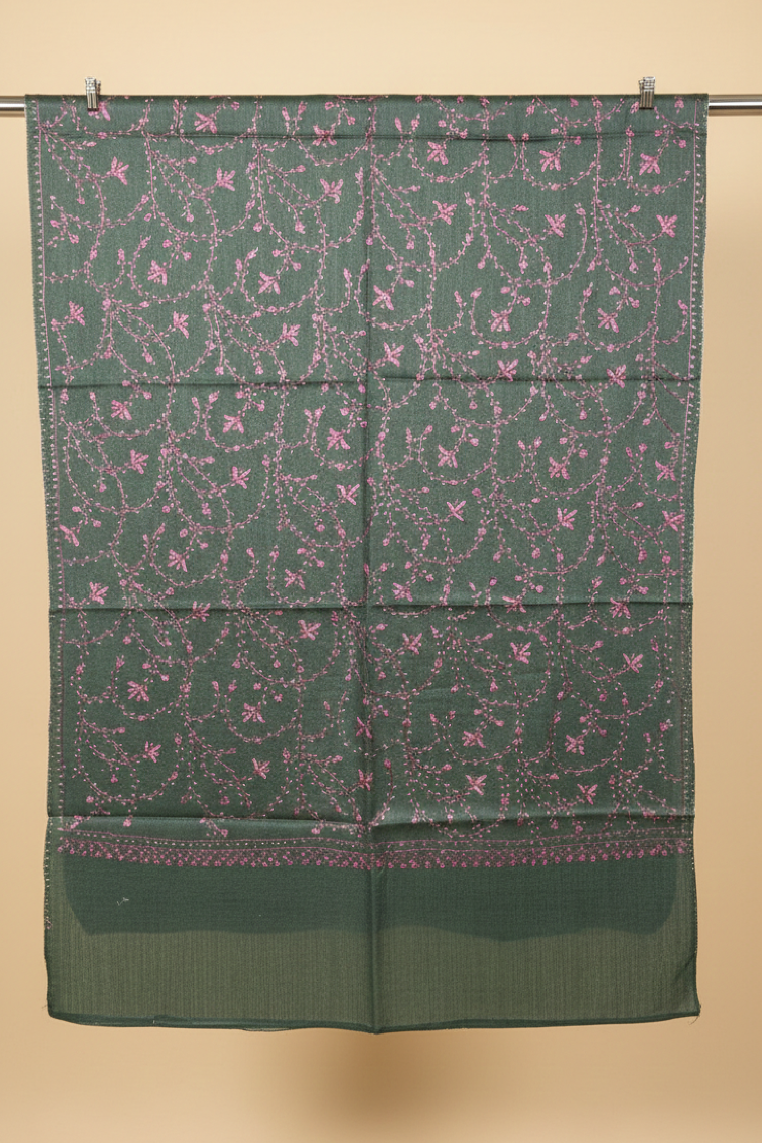 M.L Jaal Stole